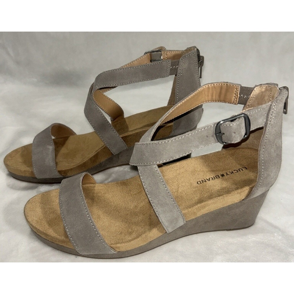 Size 9 Wide Lucky Brand Women's‎ Kenadee Wedge Sandal, Brindle
